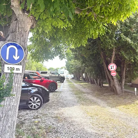 Plazs Apartmán *