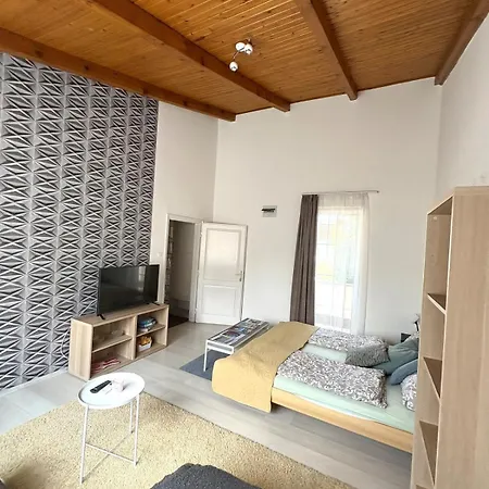 Plazs Apartmán